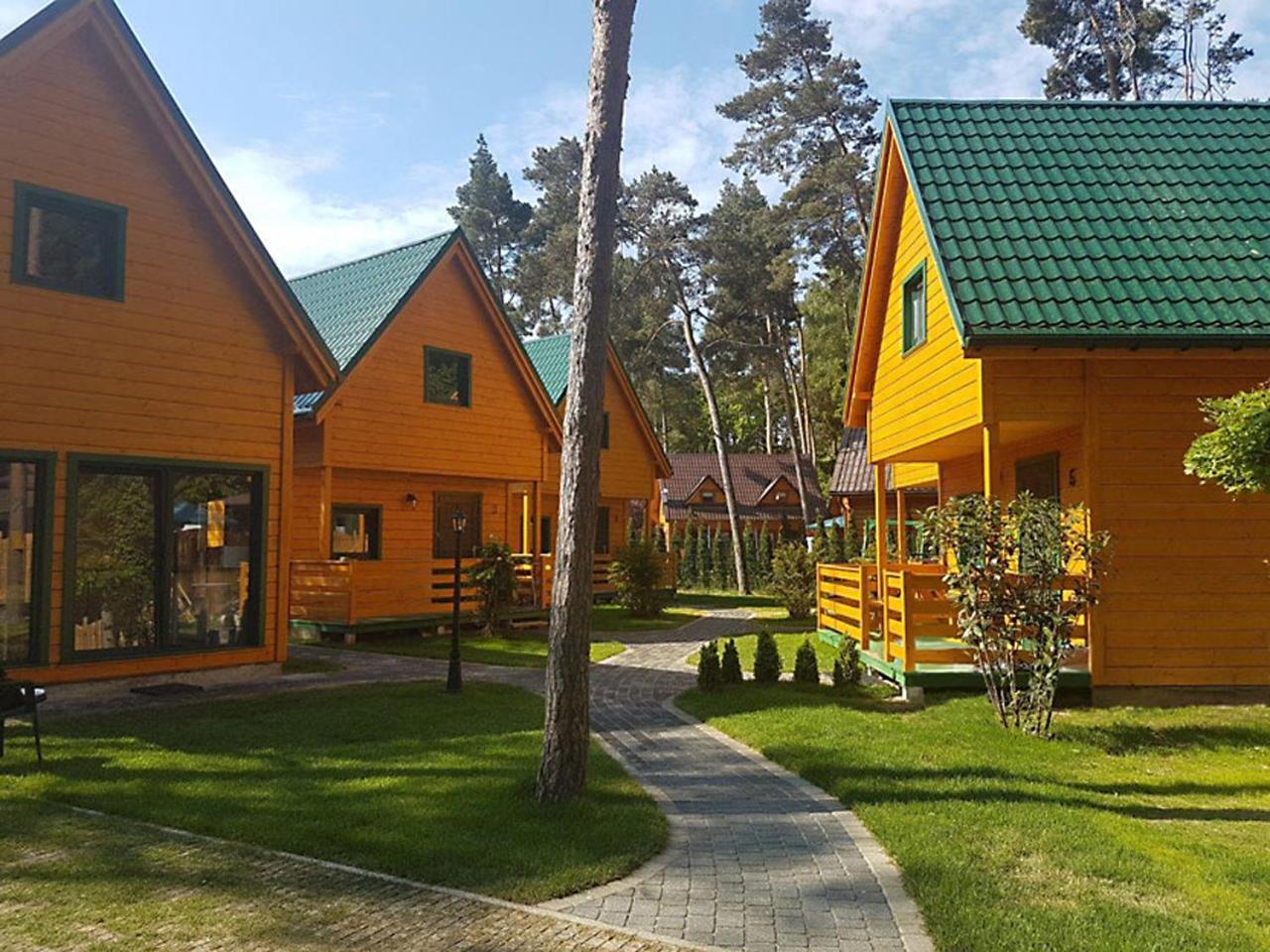 Zielone Domki โปเบียโรโว ภายนอก รูปภาพ